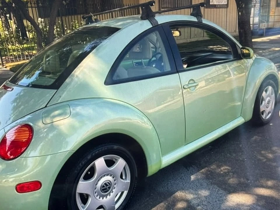 2001 Volkswagen New Beetle - Image 7 of 18