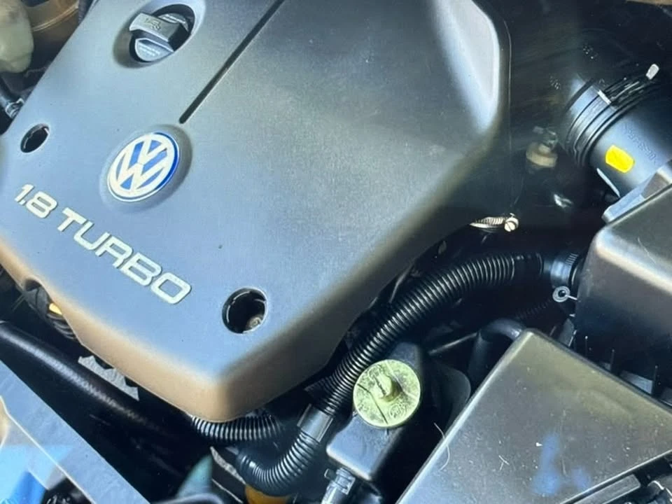 2001 Volkswagen New Beetle - Image 15 of 18
