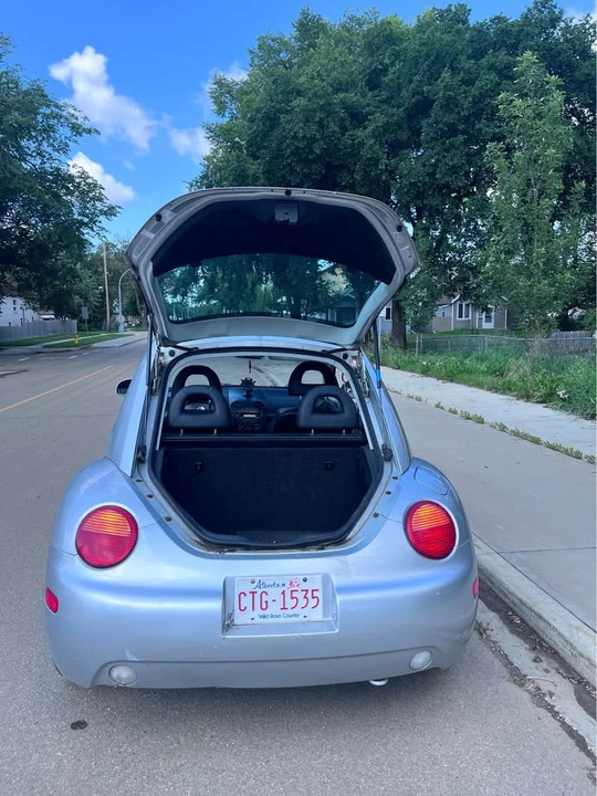 2001 Volkswagen New Beetle - Image 12 of 13