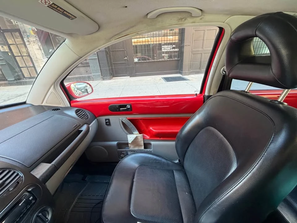 2001 Volkswagen New Beetle - Image 3 of 9