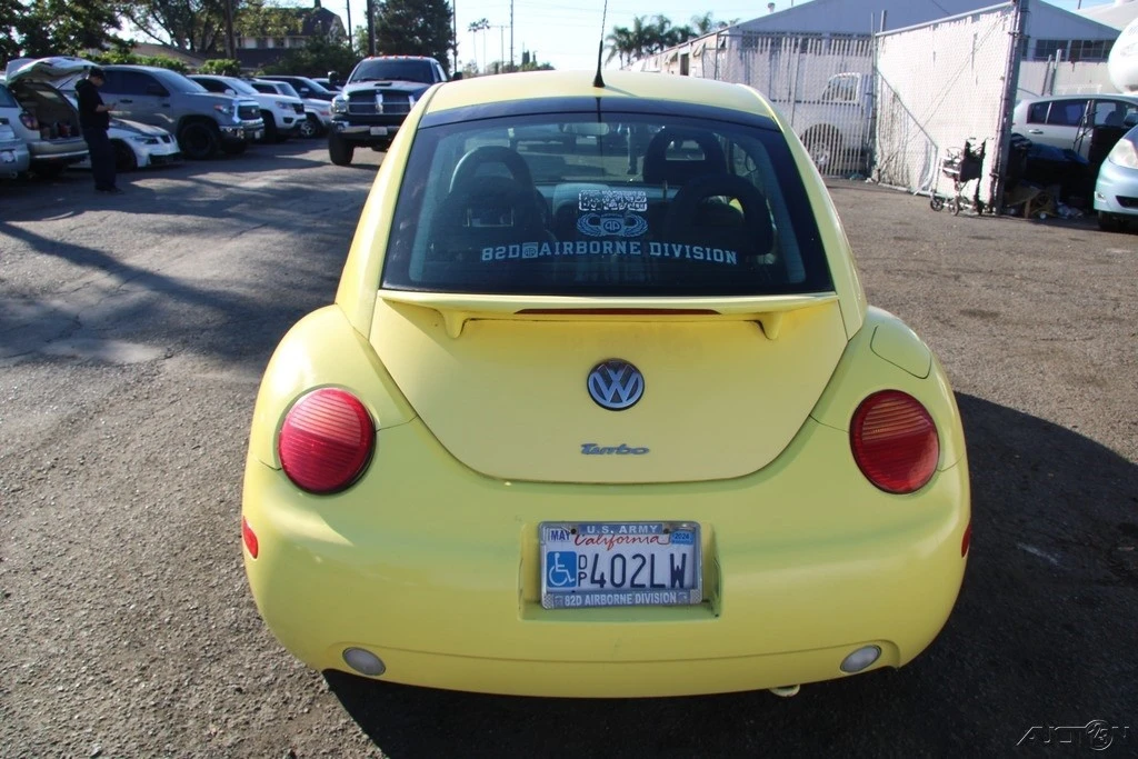 2001 Volkswagen New Beetle - Image 5 of 21