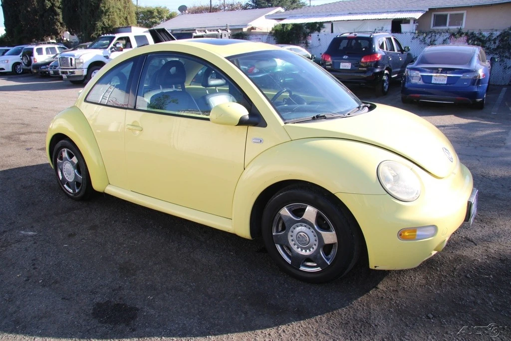 2001 Volkswagen New Beetle - Image 2 of 21