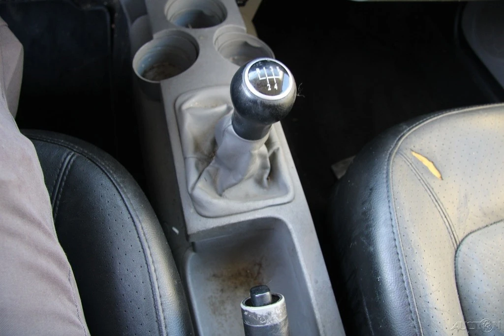 2001 Volkswagen New Beetle - Image 18 of 21