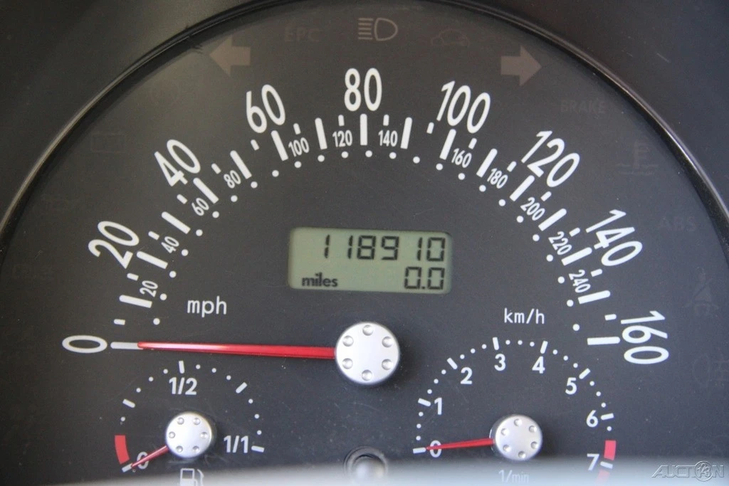 2001 Volkswagen New Beetle - Image 16 of 21
