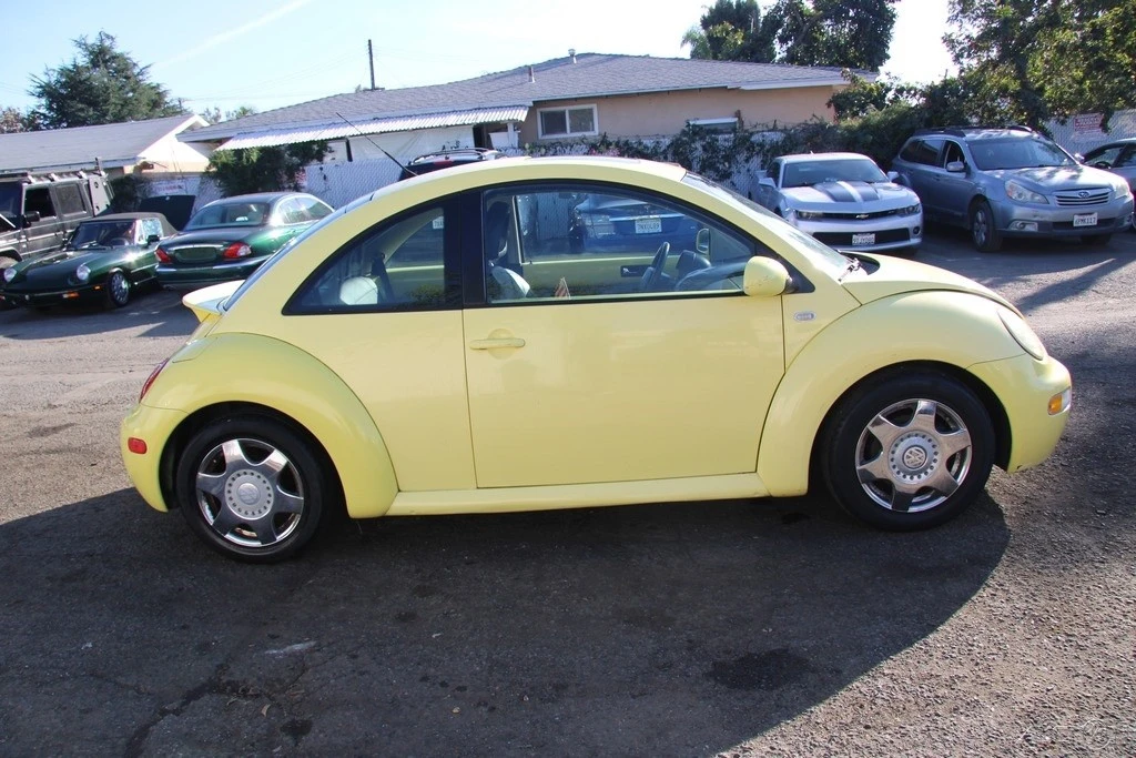 2001 Volkswagen New Beetle - Image 3 of 21