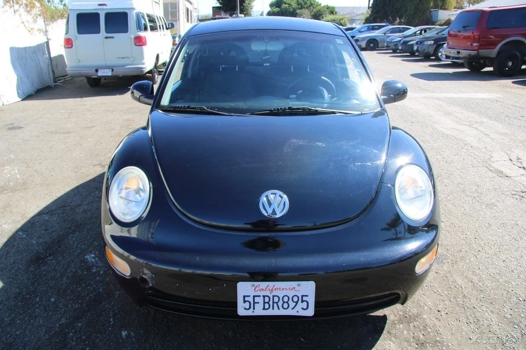 2001 Volkswagen New Beetle - Image 9 of 21