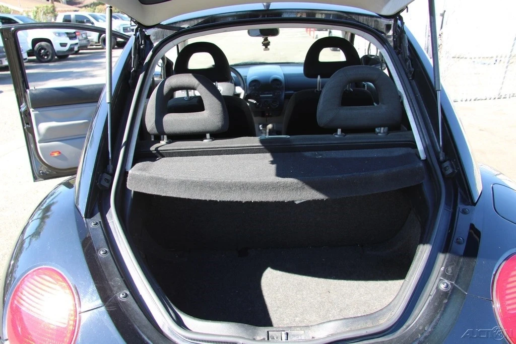 2001 Volkswagen New Beetle - Image 19 of 21