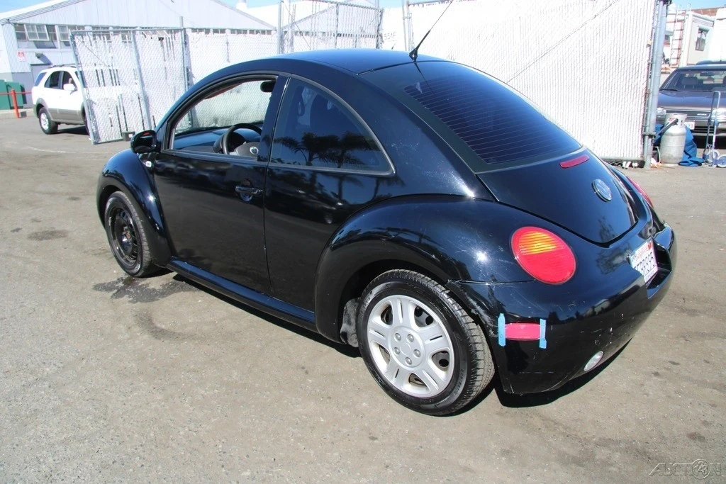2001 Volkswagen New Beetle - Image 4 of 21