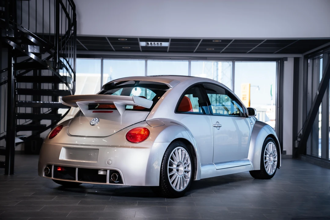 2001 Volkswagen Beetle (1980-2003) - Image 5 of 31