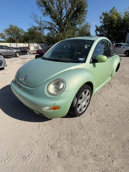 2001 Volkswagen New Beetle - Image 3 of 6