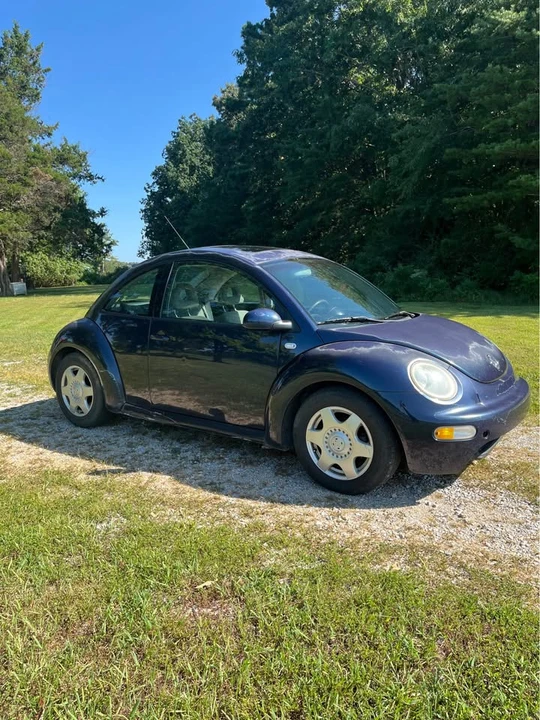 2001 Volkswagen New Beetle - Image 5 of 12