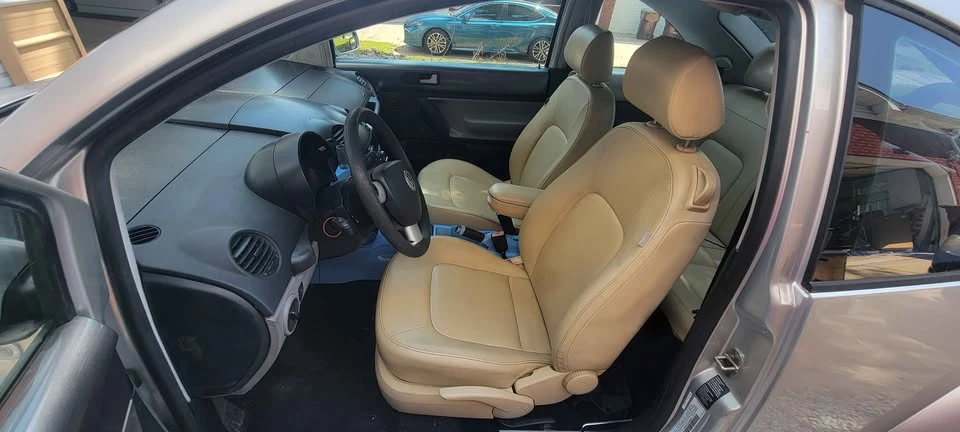 2001 Volkswagen New Beetle - Image 12 of 20
