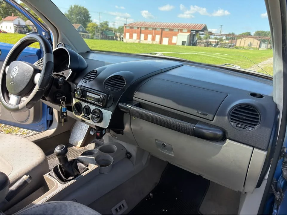 2001 Volkswagen New Beetle - Image 13 of 17