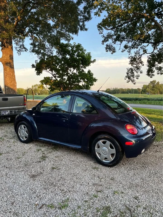 2001 Volkswagen New Beetle - Image 4 of 12