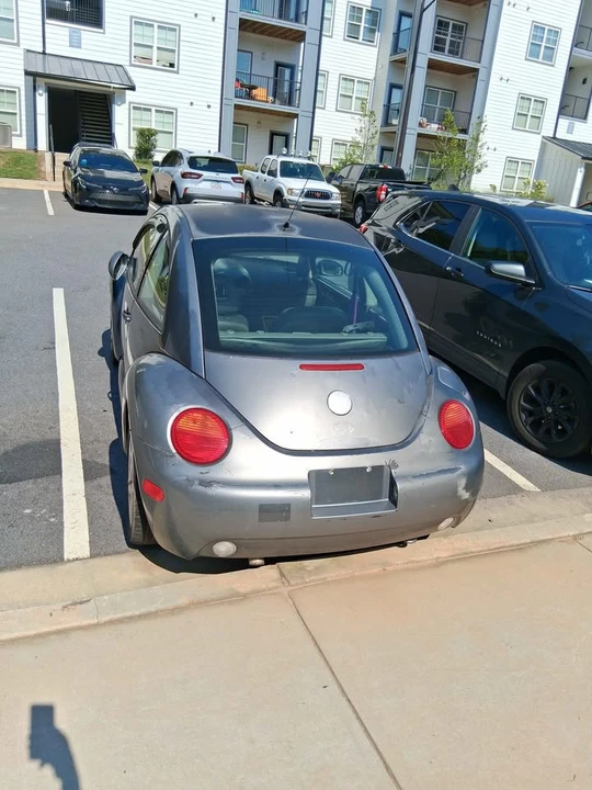 2001 Volkswagen New Beetle - Image 3 of 5