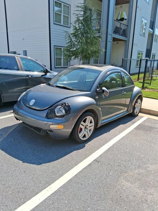 2001 Volkswagen New Beetle - Image 2 of 5