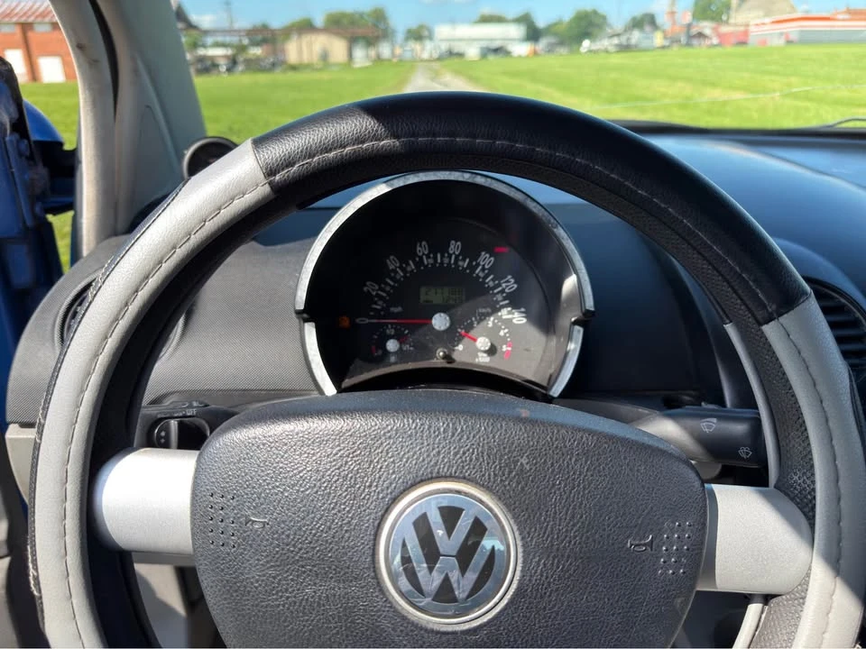 2001 Volkswagen New Beetle - Image 15 of 17
