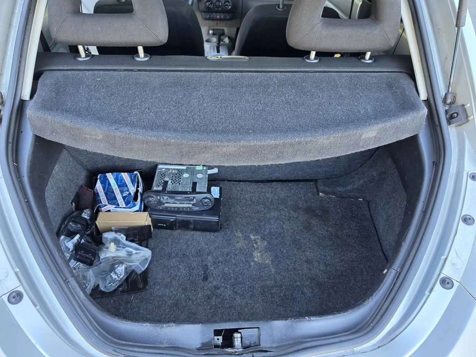 2001 Volkswagen New Beetle - Image 12 of 20