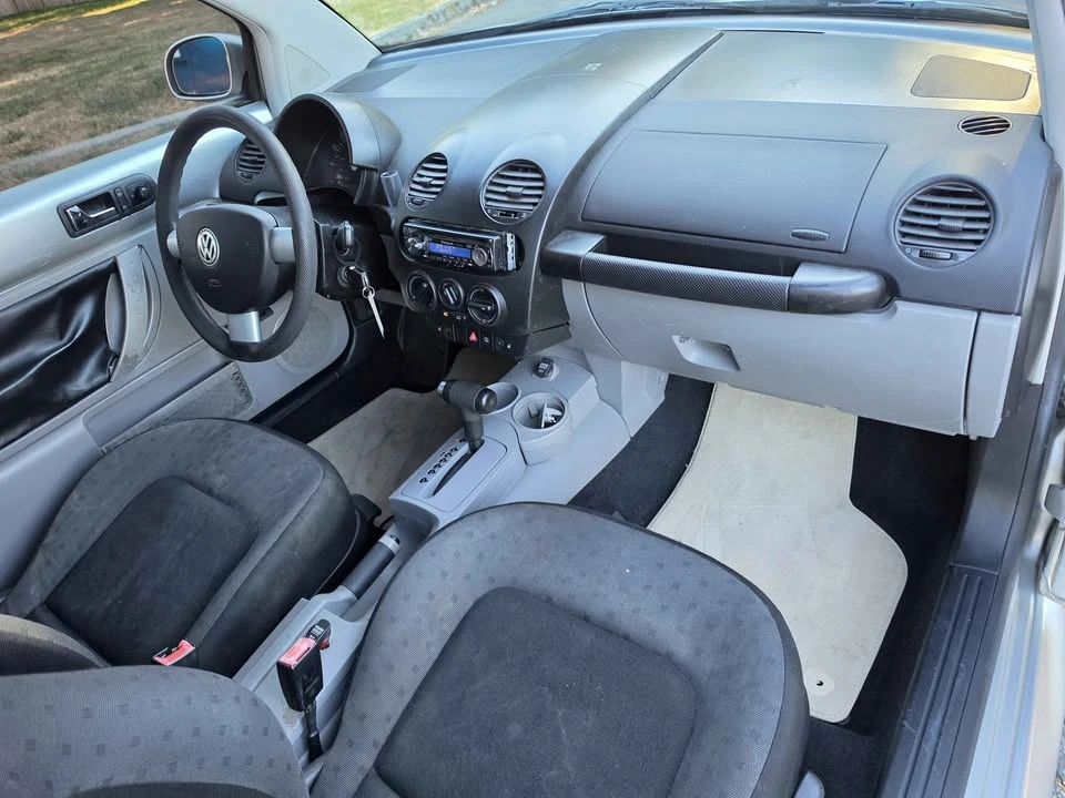 2001 Volkswagen New Beetle - Image 14 of 20