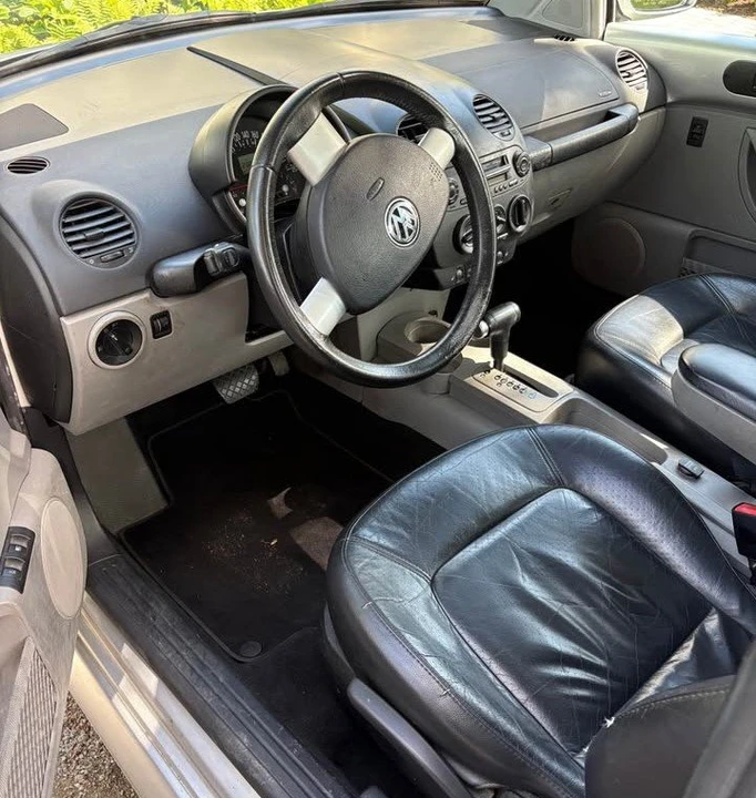 2001 Volkswagen New Beetle - Image 6 of 10