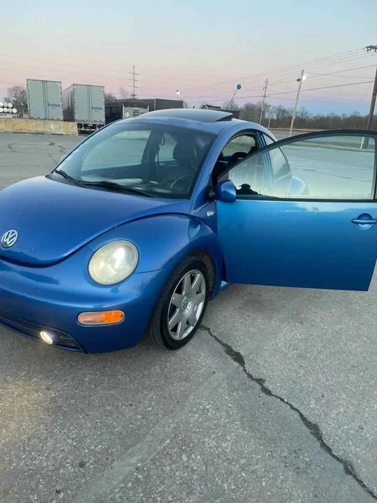 2001 Volkswagen New Beetle - Image 4 of 4