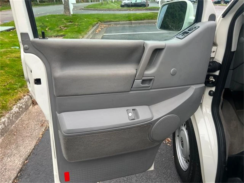 2001 Volkswagen Type 2 - Image 17 of 31