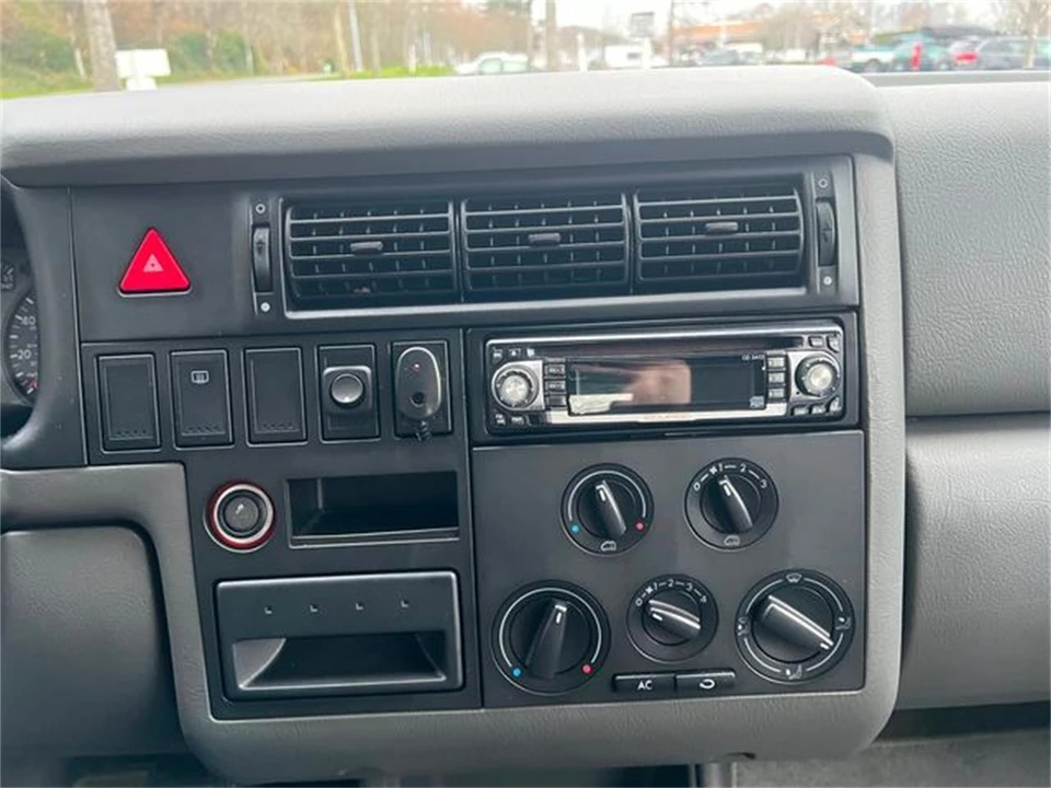 2001 Volkswagen Type 2 - Image 29 of 31