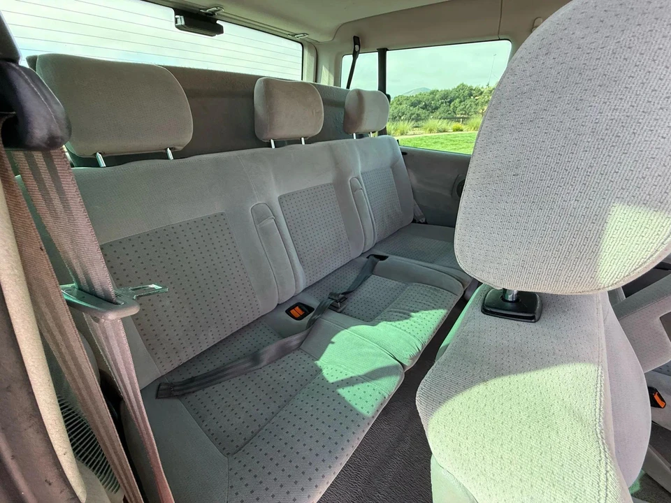 2001 Volkswagen EuroVan - Image 23 of 31
