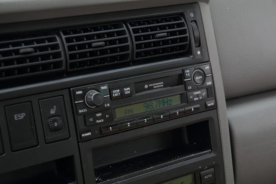 2001 Volkswagen EuroVan - Image 22 of 31