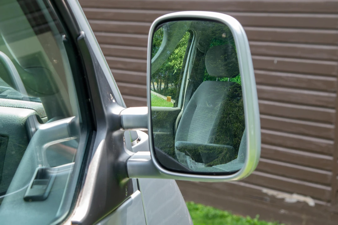 2001 Volkswagen EuroVan - Image 25 of 31
