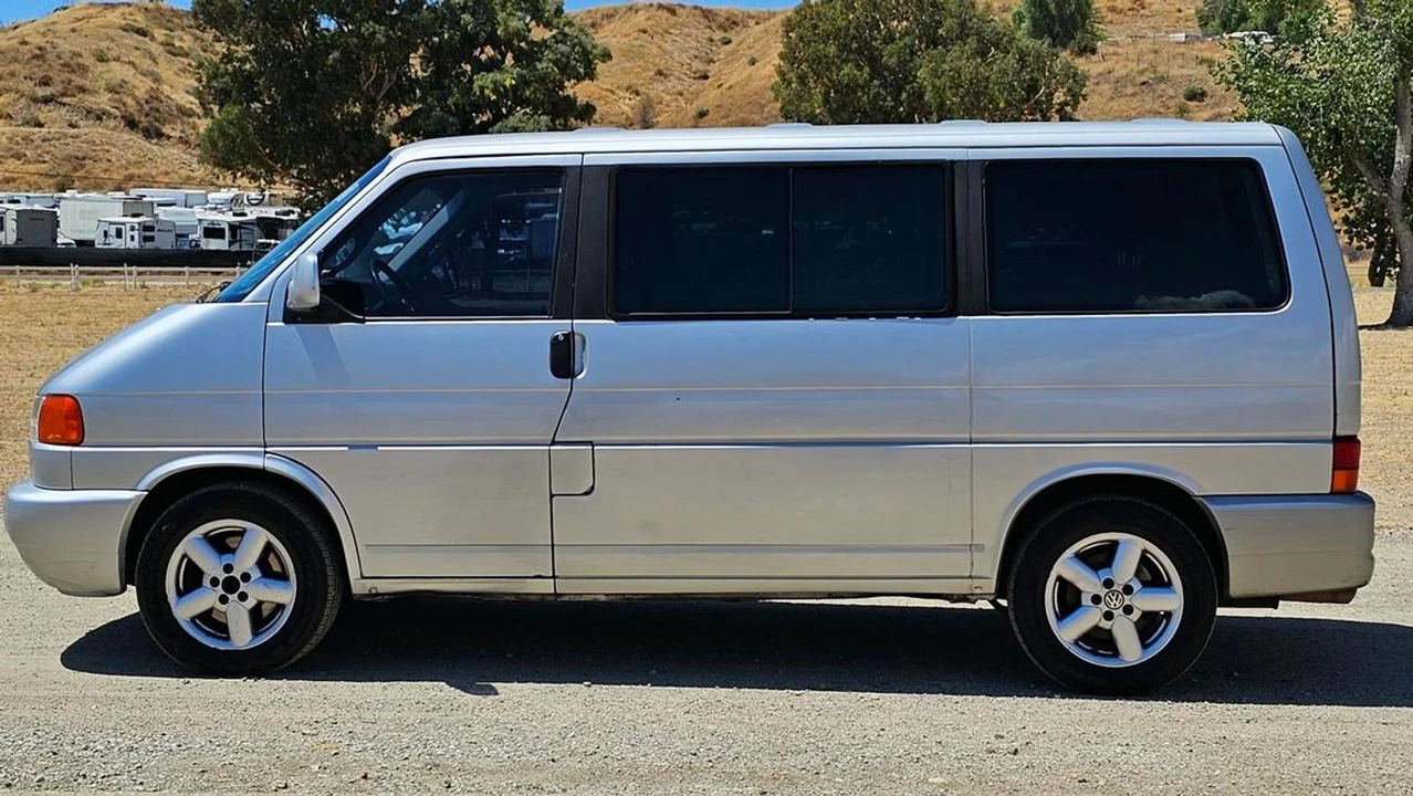 2001 Volkswagen EuroVan - Image 12 of 12
