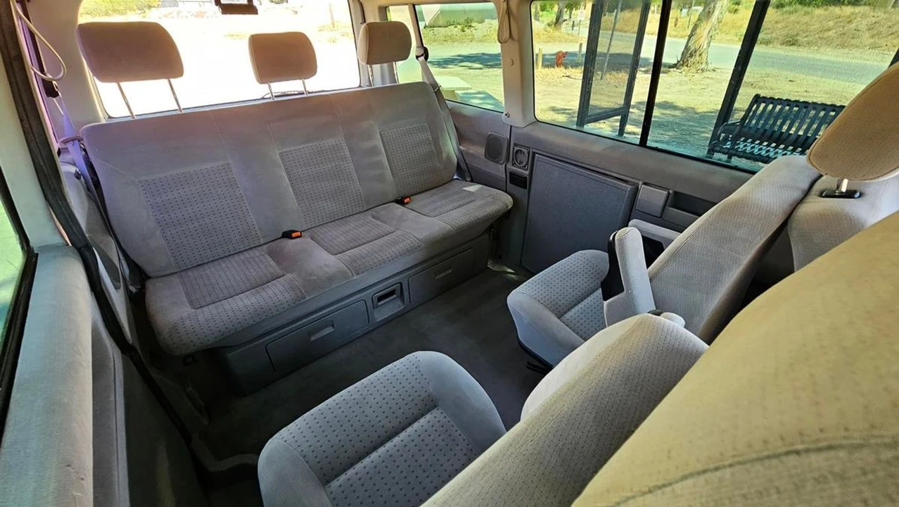 2001 Volkswagen EuroVan - Image 20 of 21