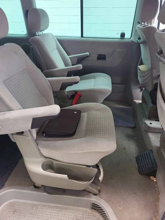 2001 Volkswagen EuroVan - Image 10 of 16
