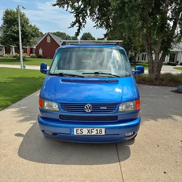 2001 Volkswagen Eurovan MV Minivan 3D