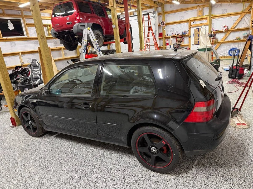 2001 Volkswagen GTI Mk4 - Image 2 of 12