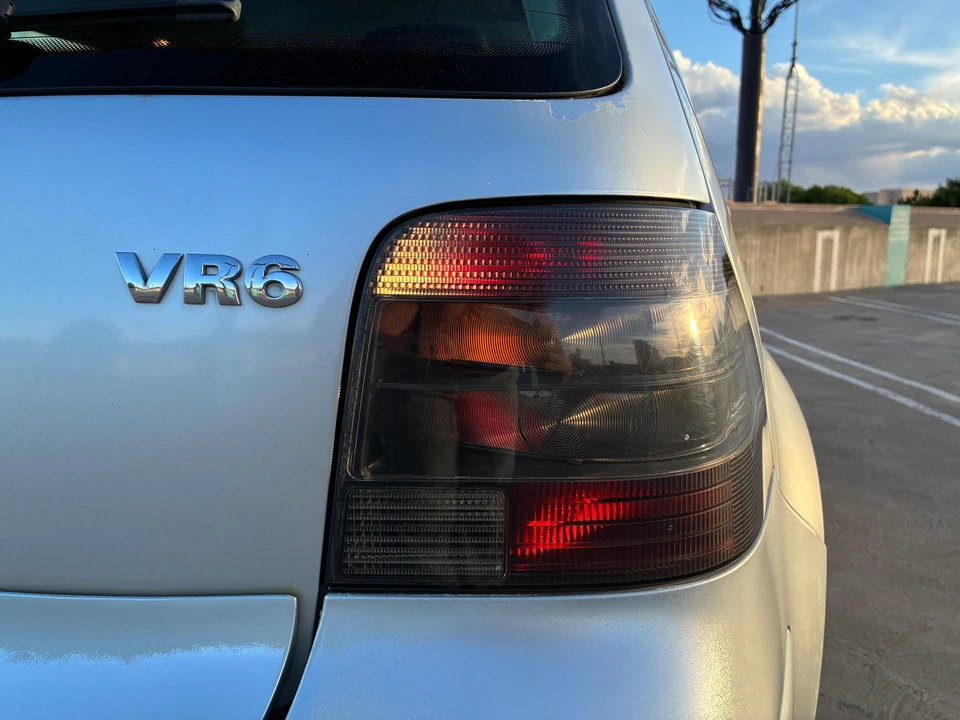2001 Volkswagen GTI Mk4 - Image 18 of 31