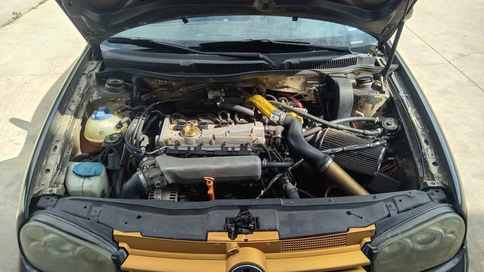 2001 Volkswagen GTI Mk4 - Image 4 of 8
