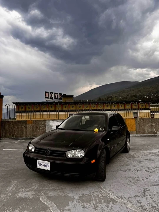2001 Volkswagen GTI Mk4 - Image 6 of 10