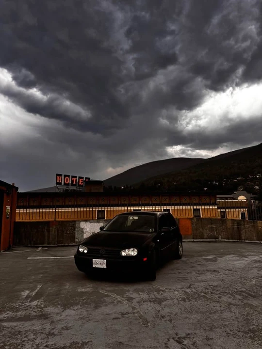 2001 Volkswagen GTI Mk4 - Image 3 of 10