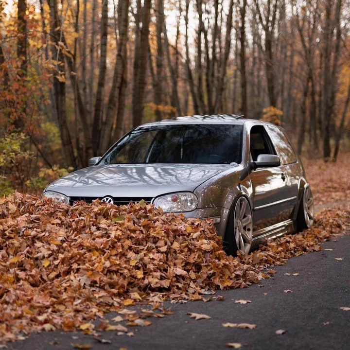 2001 Volkswagen GTI Mk4 - Image 2 of 5