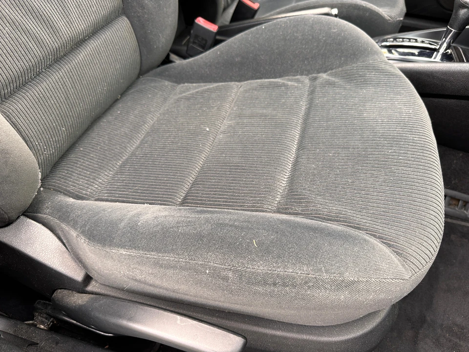 2001 Volkswagen A4 Jetta - Image 27 of 31