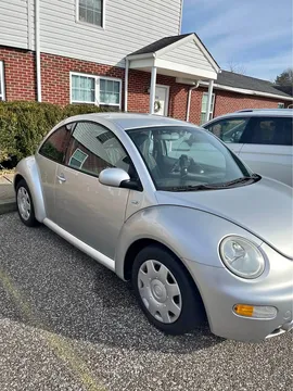 2001 Volkswagen New Beetle 1.8T Classic Hatchback 2D