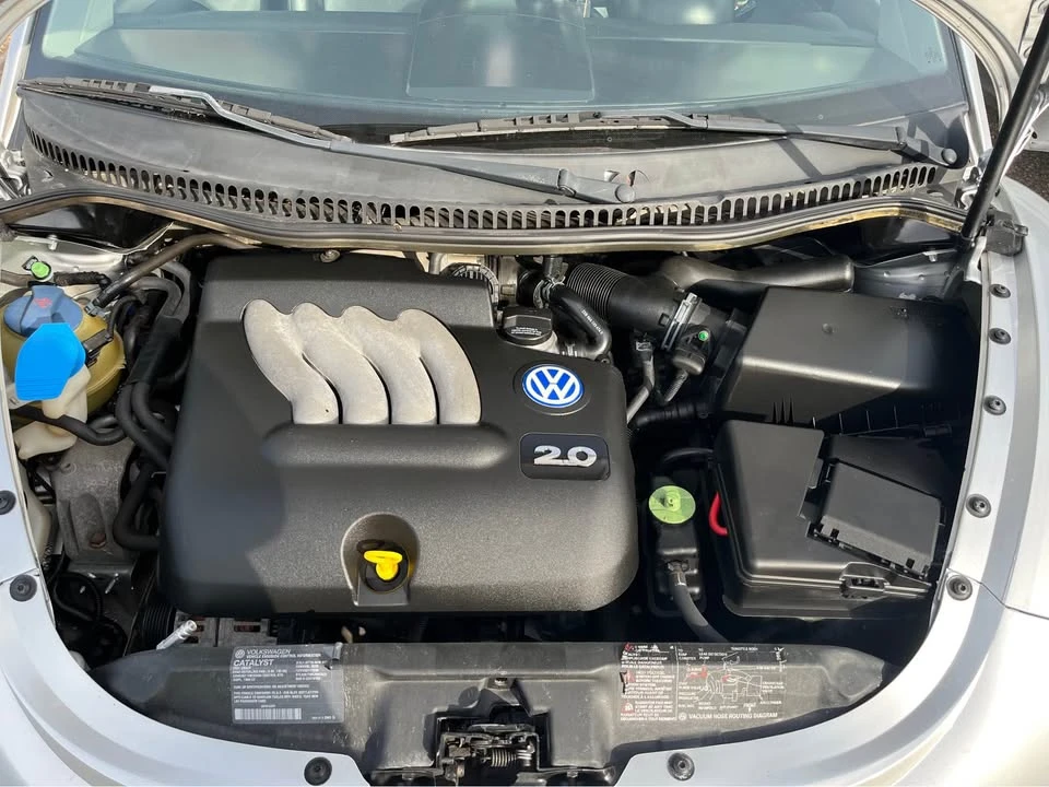 2001 Volkswagen New Beetle - Image 5 of 14