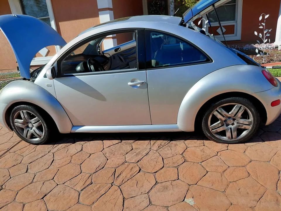 2001 Volkswagen New Beetle - Image 3 of 6