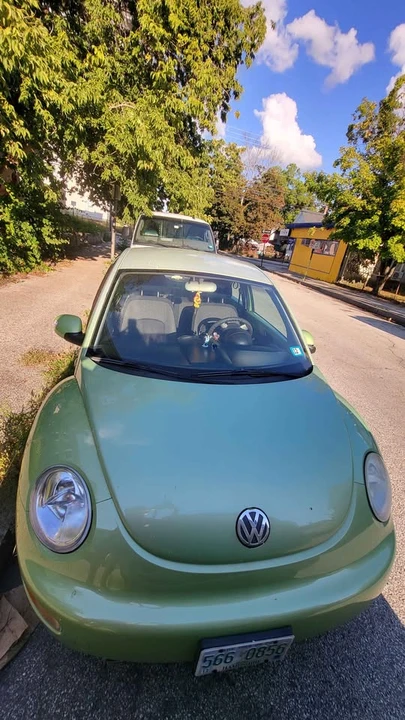 2001 Volkswagen New Beetle - Image 9 of 9