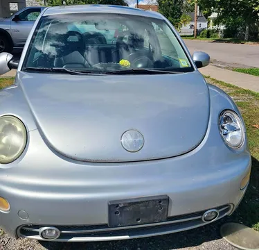 2001 Volkswagen New Beetle 2.5 Hatchback 2D