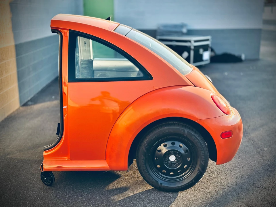 2001 Volkswagen New Beetle - Image 10 of 31