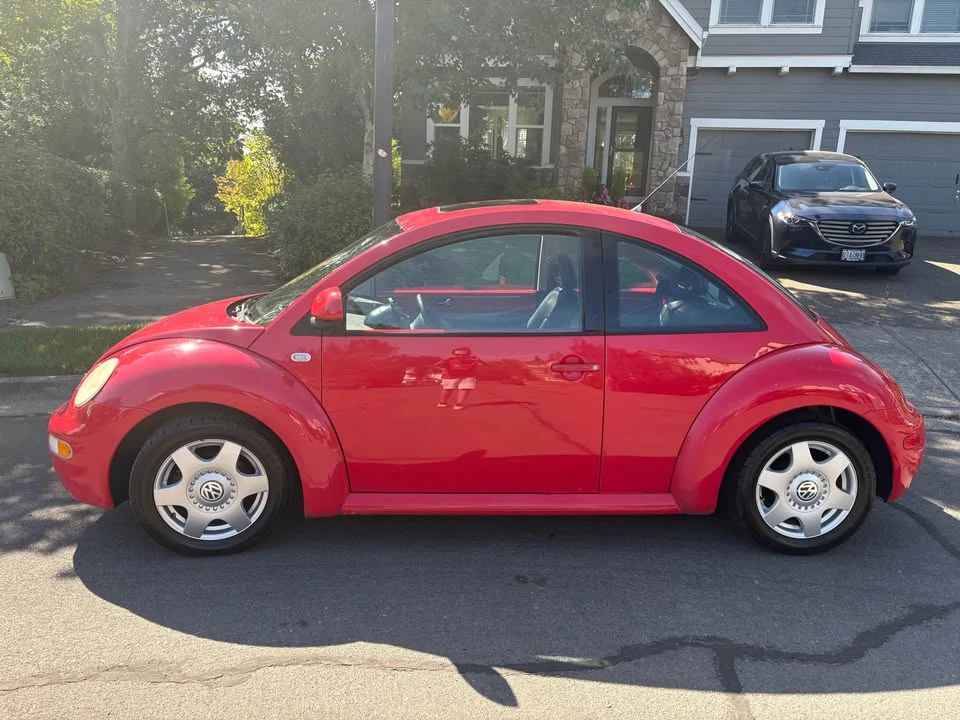 2001 Volkswagen New Beetle - Image 2 of 10