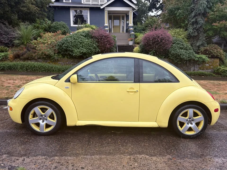 2001 Volkswagen New Beetle - Image 2 of 11