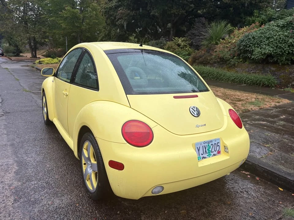 2001 Volkswagen New Beetle - Image 3 of 11